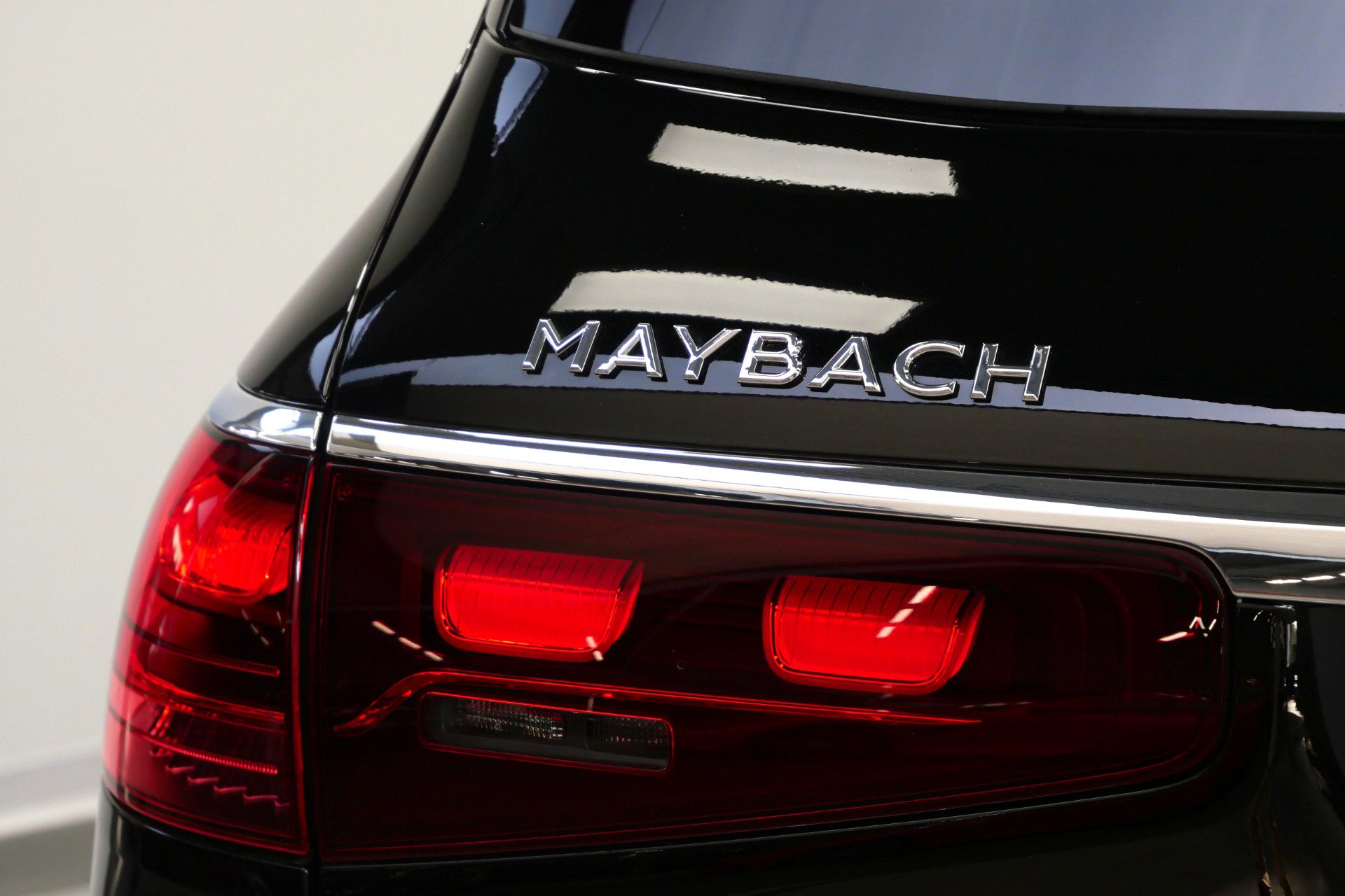 Used 2025 Mercedes-Benz Maybach GLS 600 4MATIC image 58