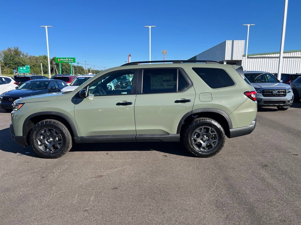 New 2026 Honda Pilot TrailSport image 6