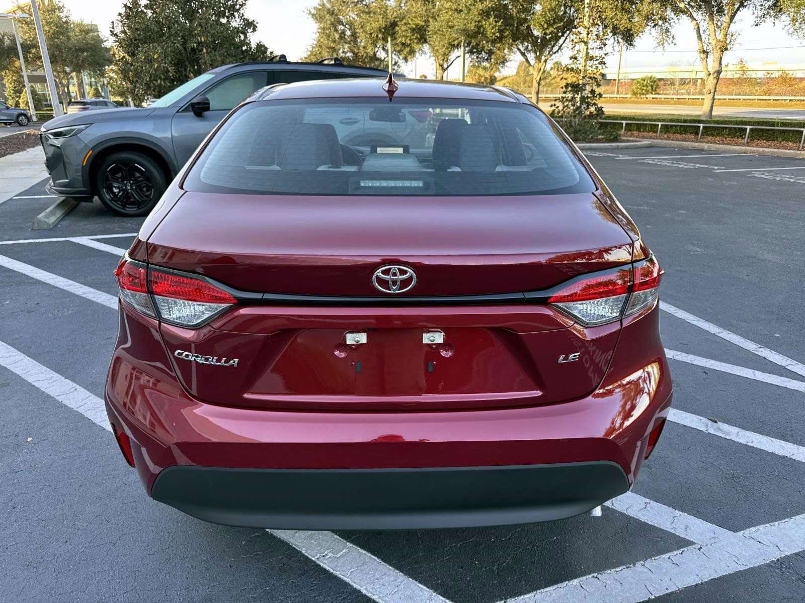 Used 2026 Toyota Corolla LE image 3