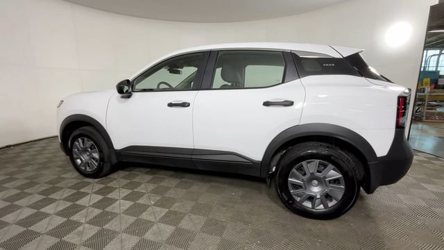 Used 2025 Nissan Kicks S FWD image 8