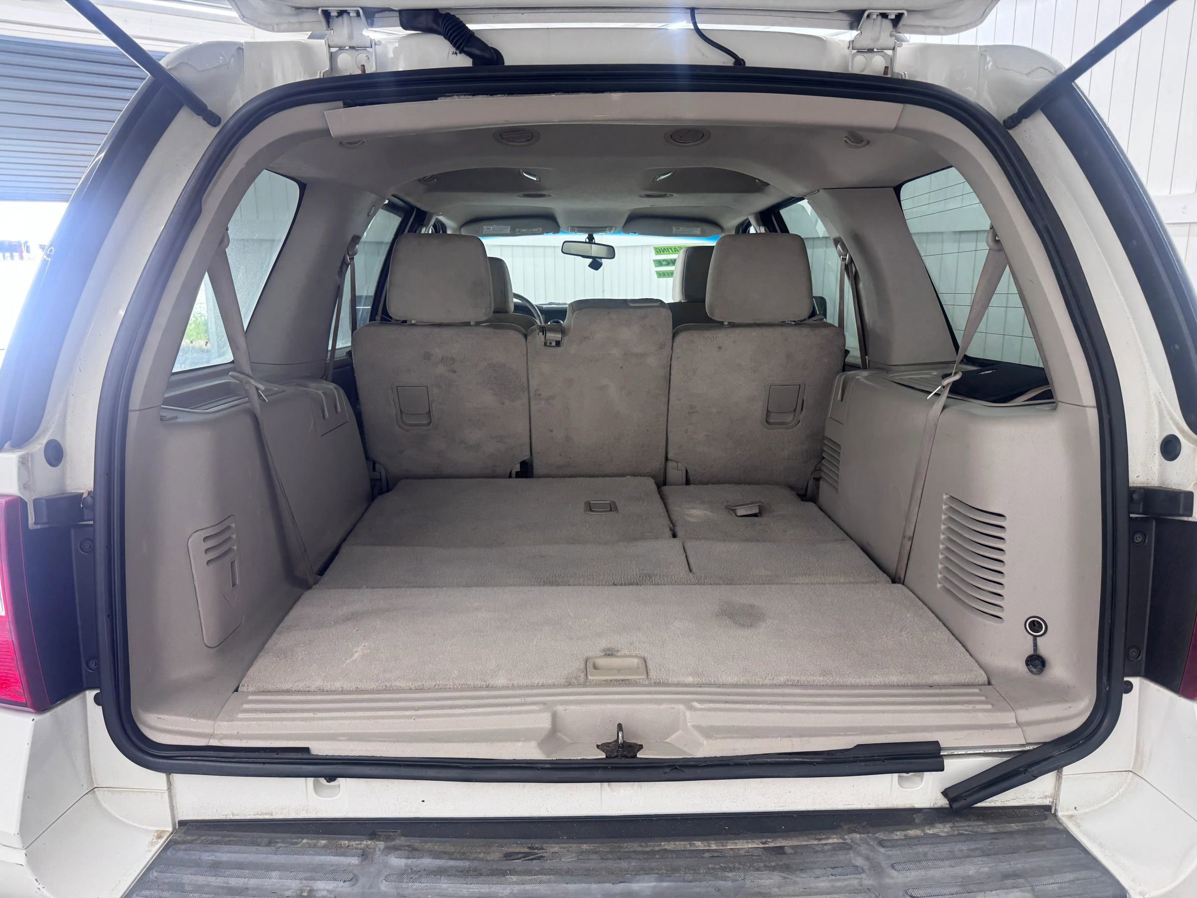 Used 2008 Ford Expedition XLT RWD image 14