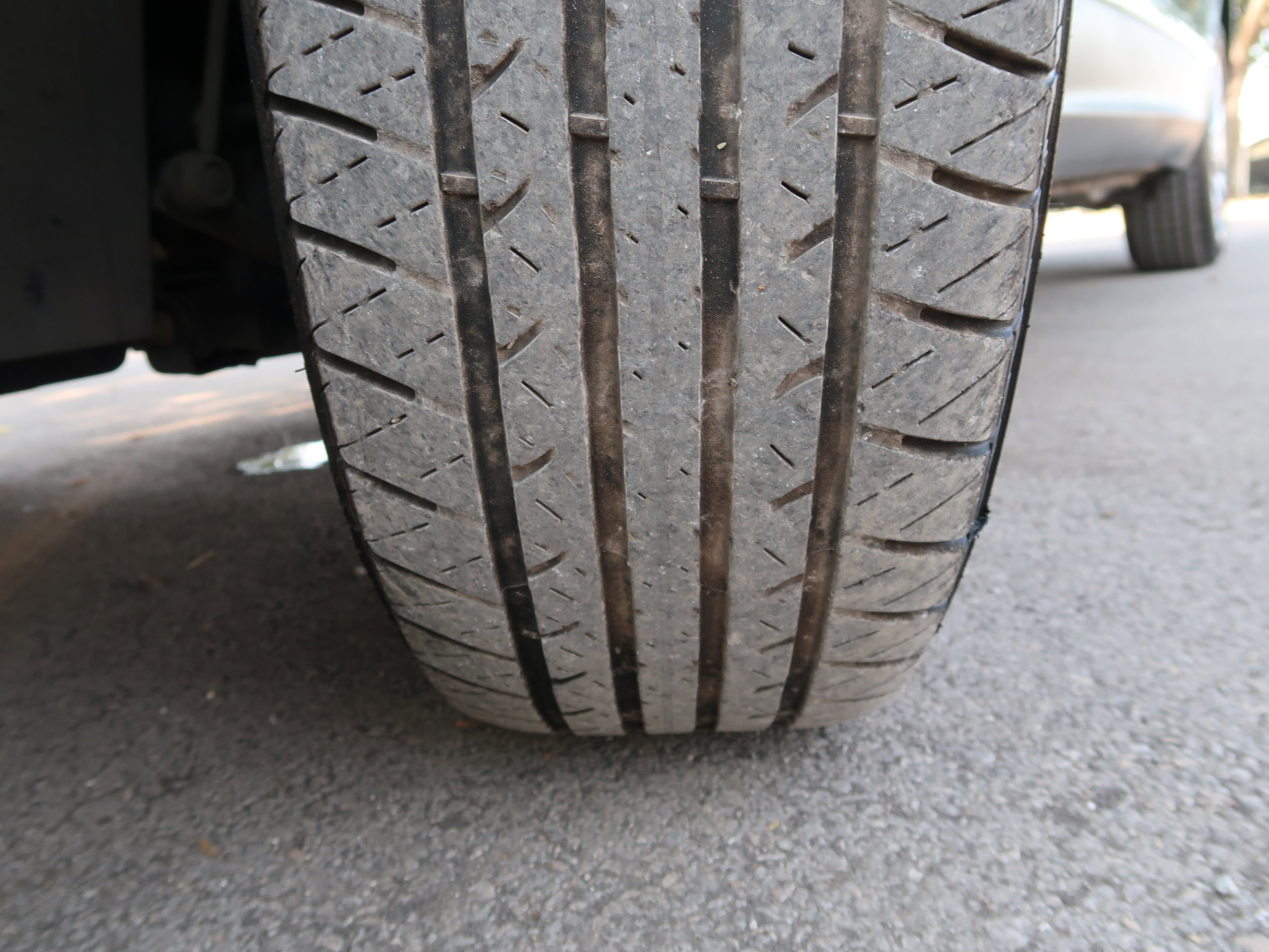 Used 2018 Volkswagen Tiguan SEL image 44