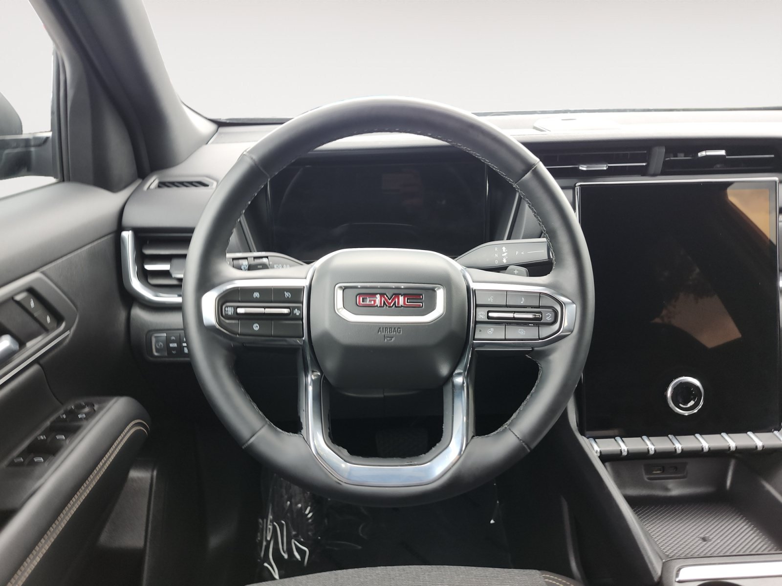 Used 2025 GMC Terrain Elevation AWD/4WD image 13