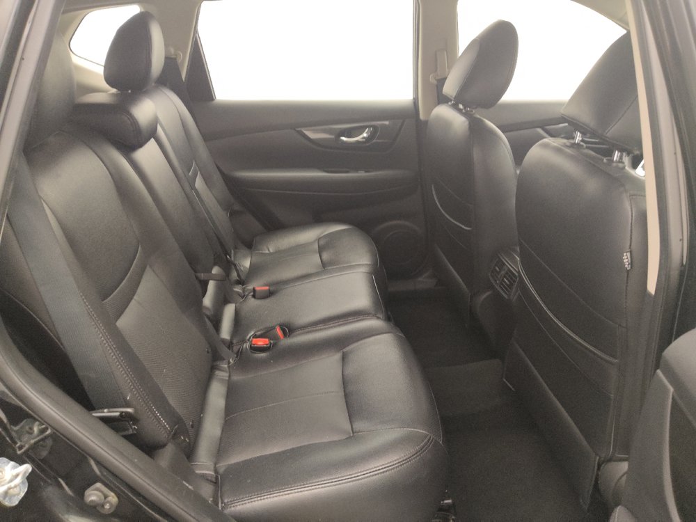 Used 2018 Nissan Rogue S AWD/4WD image 19