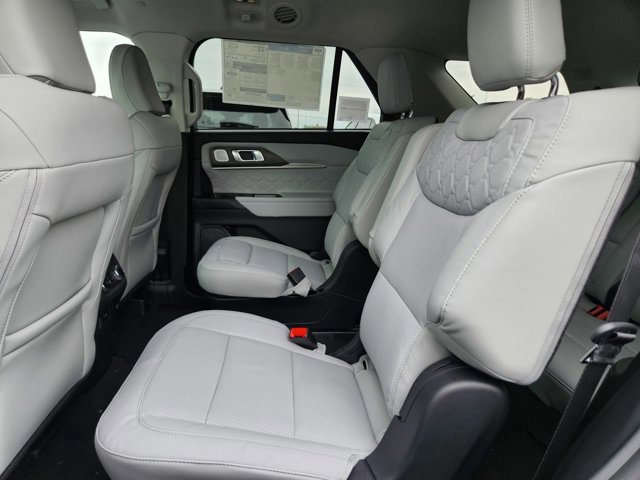 New 2026 Ford Explorer Platinum image 21