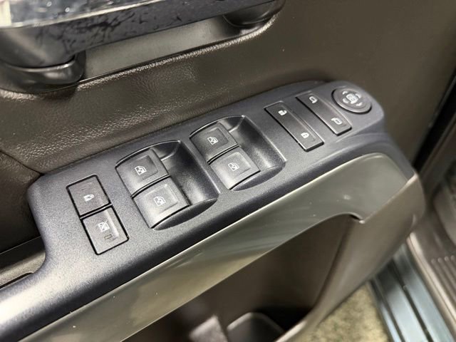 Used 2019 Chevrolet Silverado 1500 LT w/ All Star Edition AWD/4WD image 17