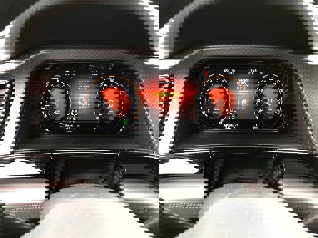 New 2025 Volkswagen Atlas Peak Edition SE image 19