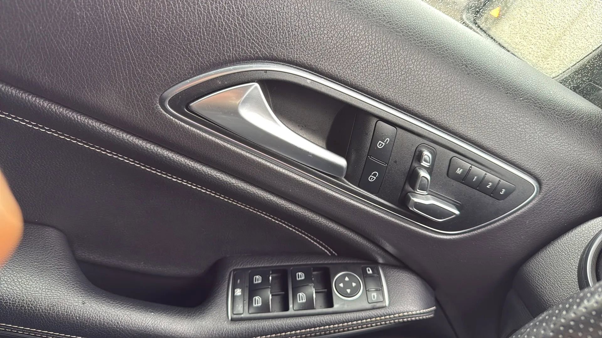 Used 2018 Mercedes-Benz GLA 250 4MATIC image 23