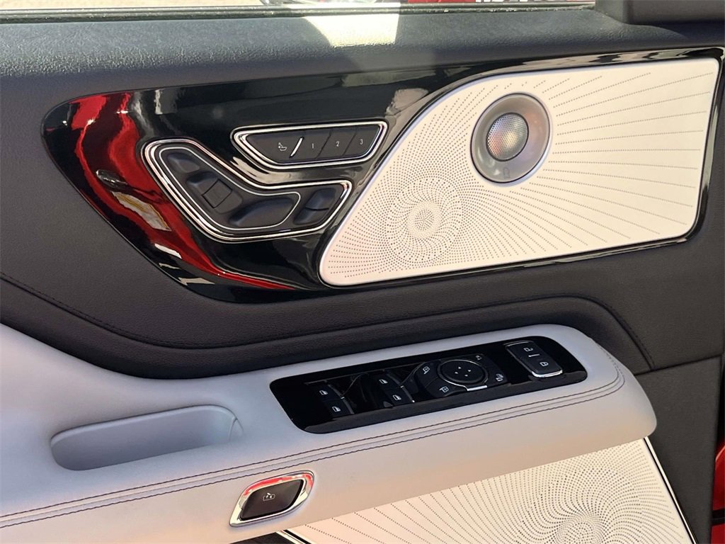 New 2026 Lincoln Aviator Reserve image 12