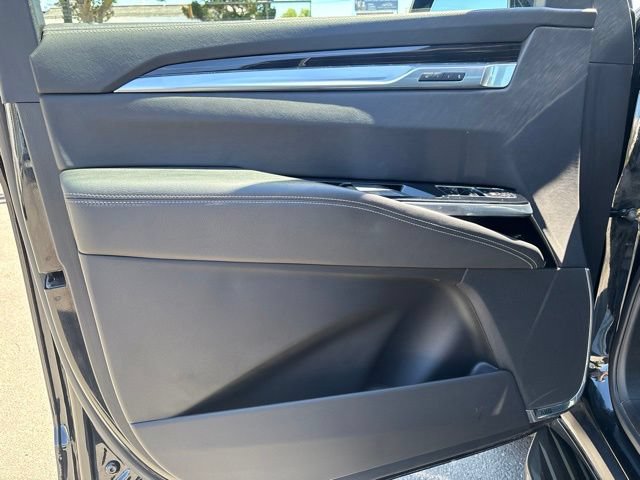 Used 2025 Cadillac Escalade Premium Luxury AWD/4WD image 11