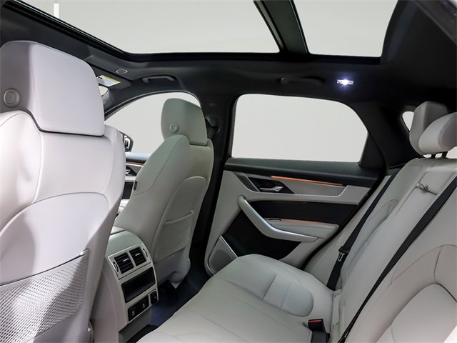 Used 2025 Jaguar F-PACE R-Dynamic S image 12