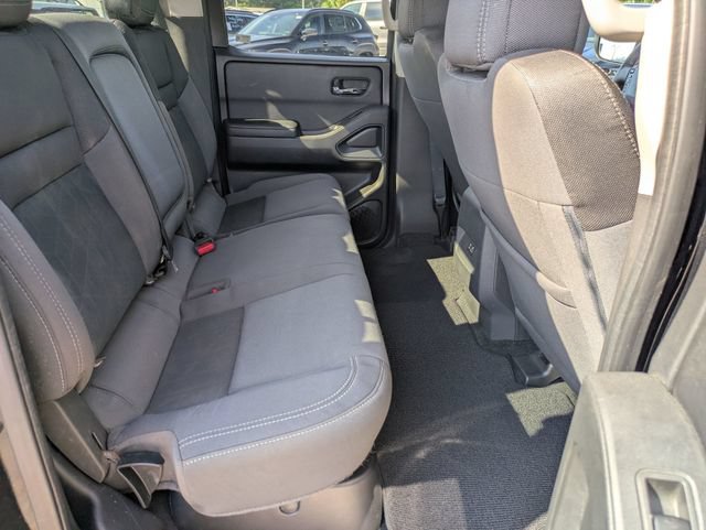 Used 2025 Nissan Frontier SV RWD image 23