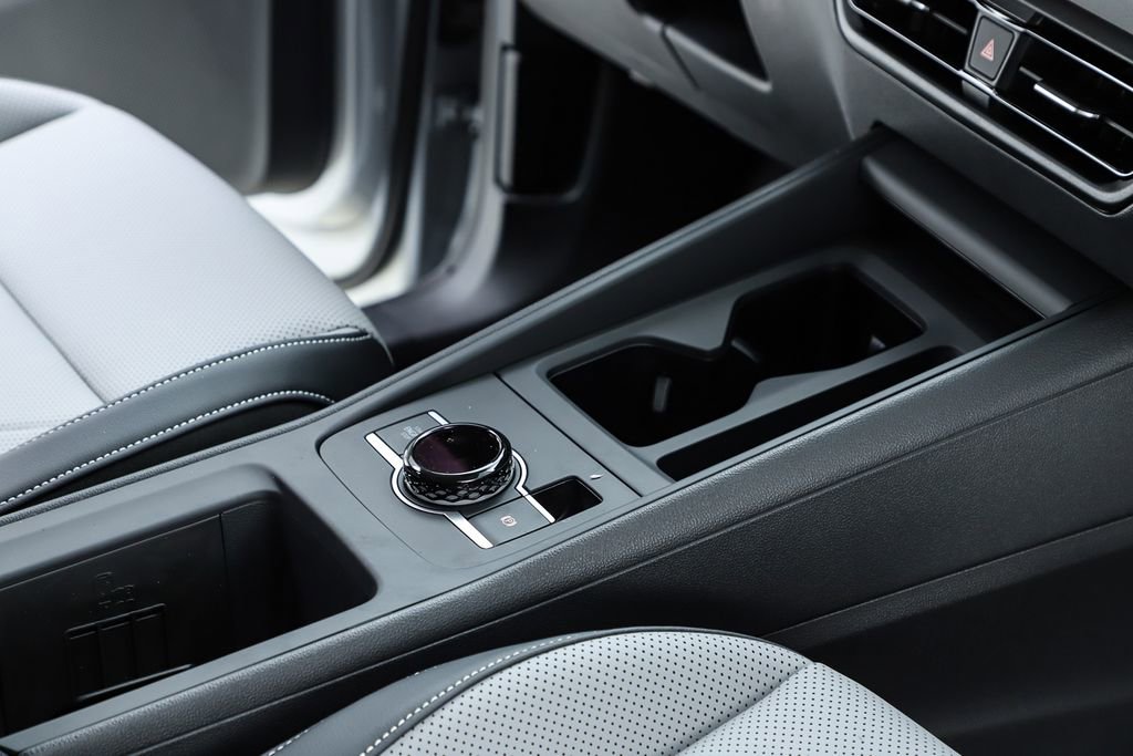 New 2026 Volkswagen Tiguan SE image 71