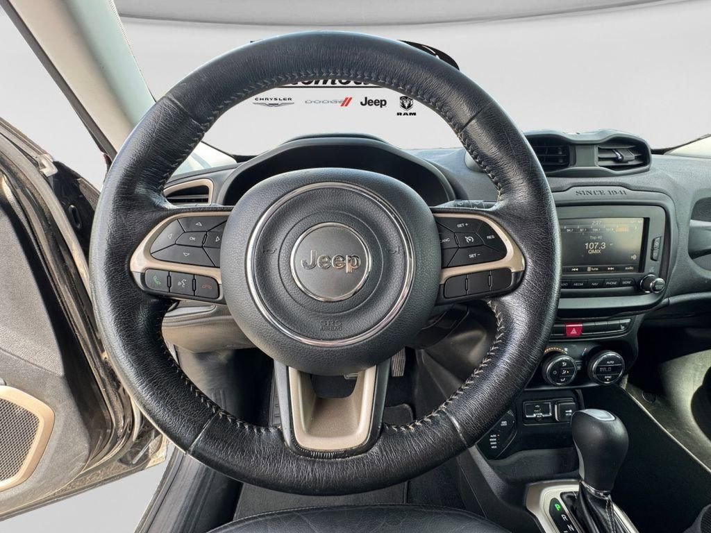 Used 2015 Jeep Renegade Limited w/ Safety & Security Group I AWD/4WD image 19