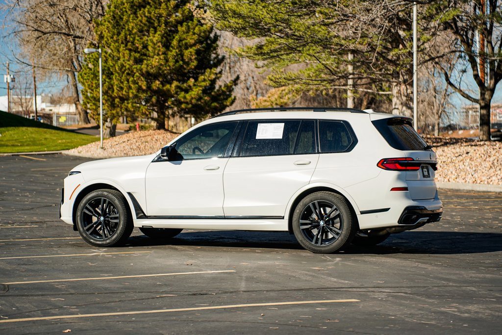 Used 2023 BMW X7 M60i w/ Executive Package image 7