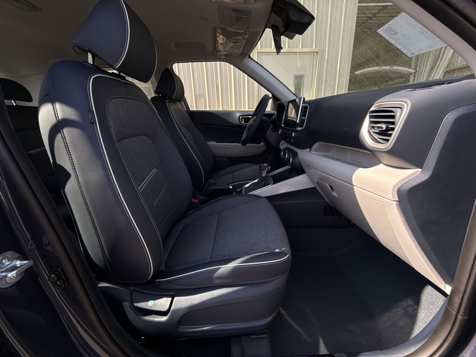 New 2026 Hyundai Venue SEL FWD image 26