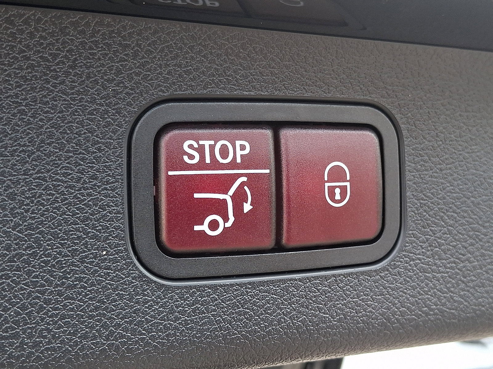 Certified 2025 Mercedes-Benz E 450 4MATIC All-Terrain Wagon image 32