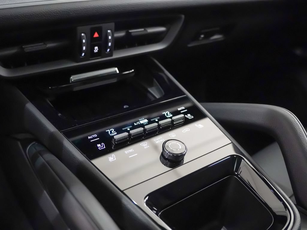 Certified 2026 Porsche Cayenne AWD/4WD image 31