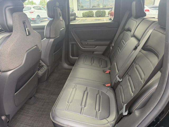 Used 2027 Rivian R2 Performance AWD/4WD image 12