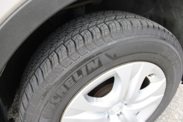 Used 2015 Toyota RAV4 LE FWD image 31