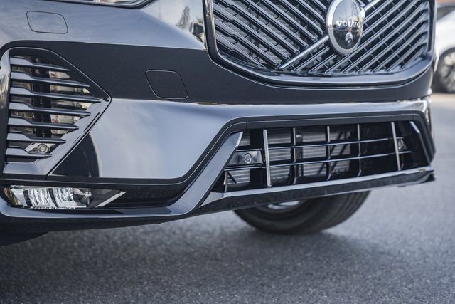 New 2026 Volvo XC60 B5 Plus w/ Protection Package Premier image 12