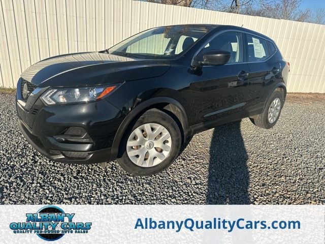 Used 2020 Nissan Rogue Sport S image 1