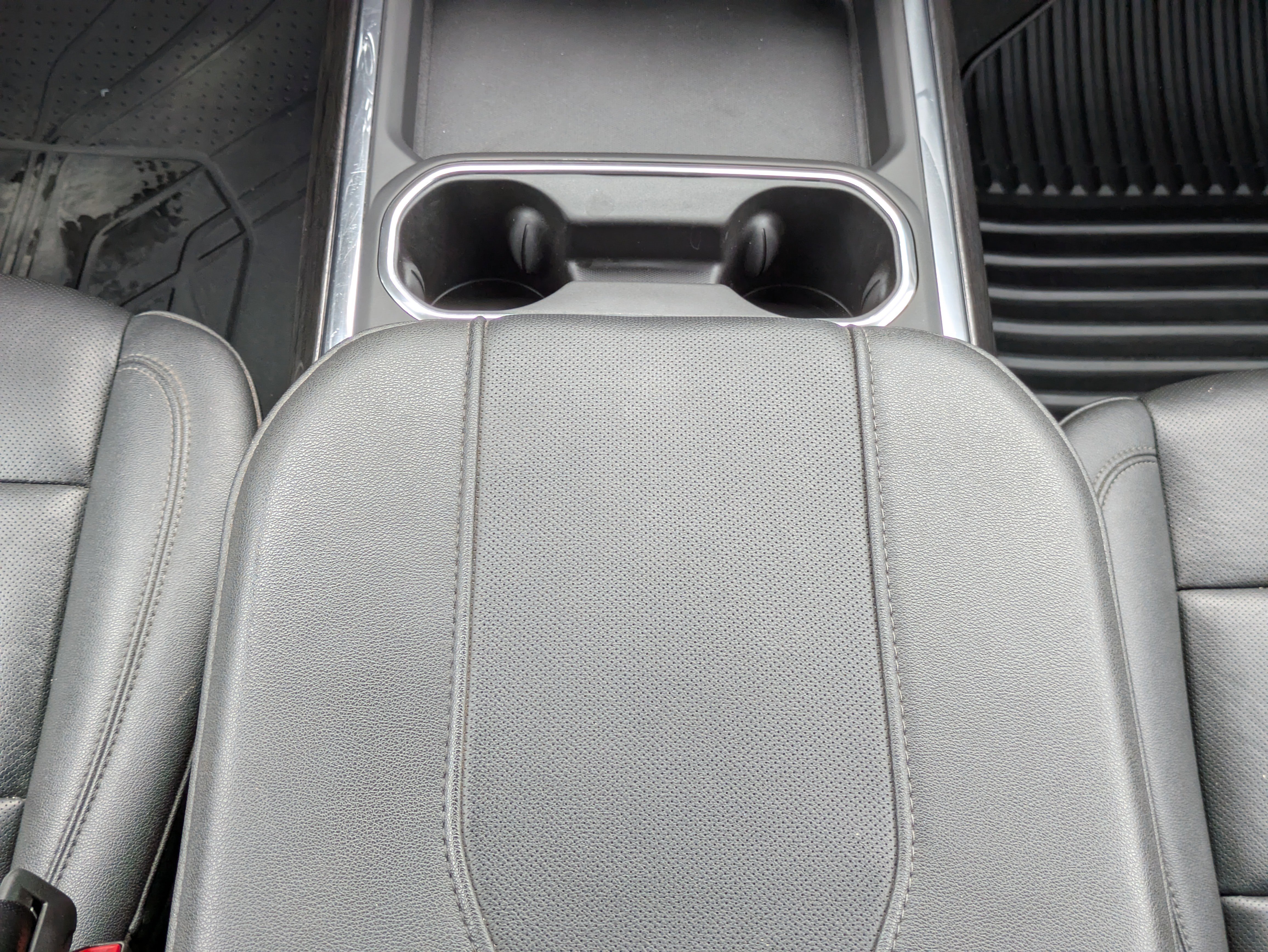 Used 2025 Chevrolet Silverado 2500 LTZ w/ LTZ Plus Package image 6