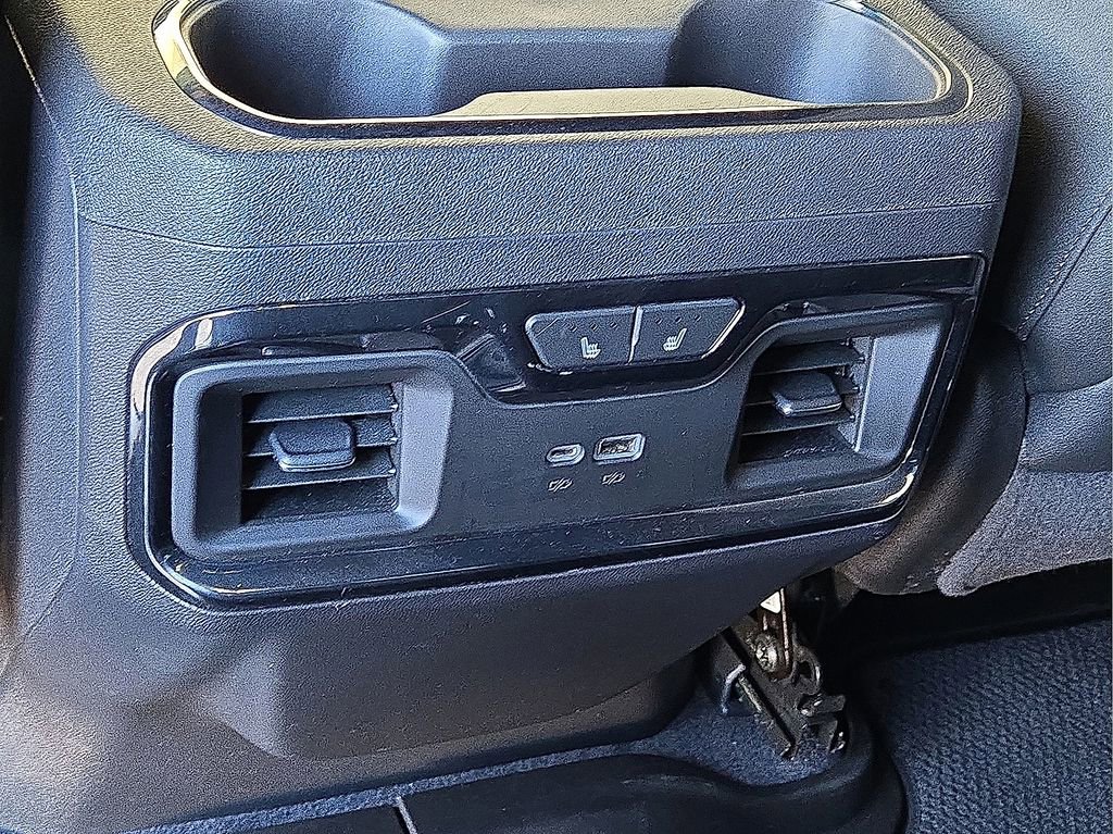 Used 2022 GMC Sierra 1500 AT4 w/ AT4 Premium Package image 16