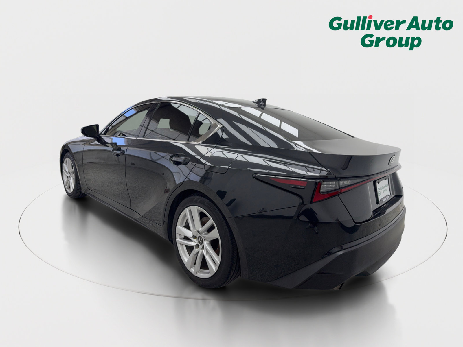 Used 2023 Lexus IS 300 w/ Comfort Package RWD image 4