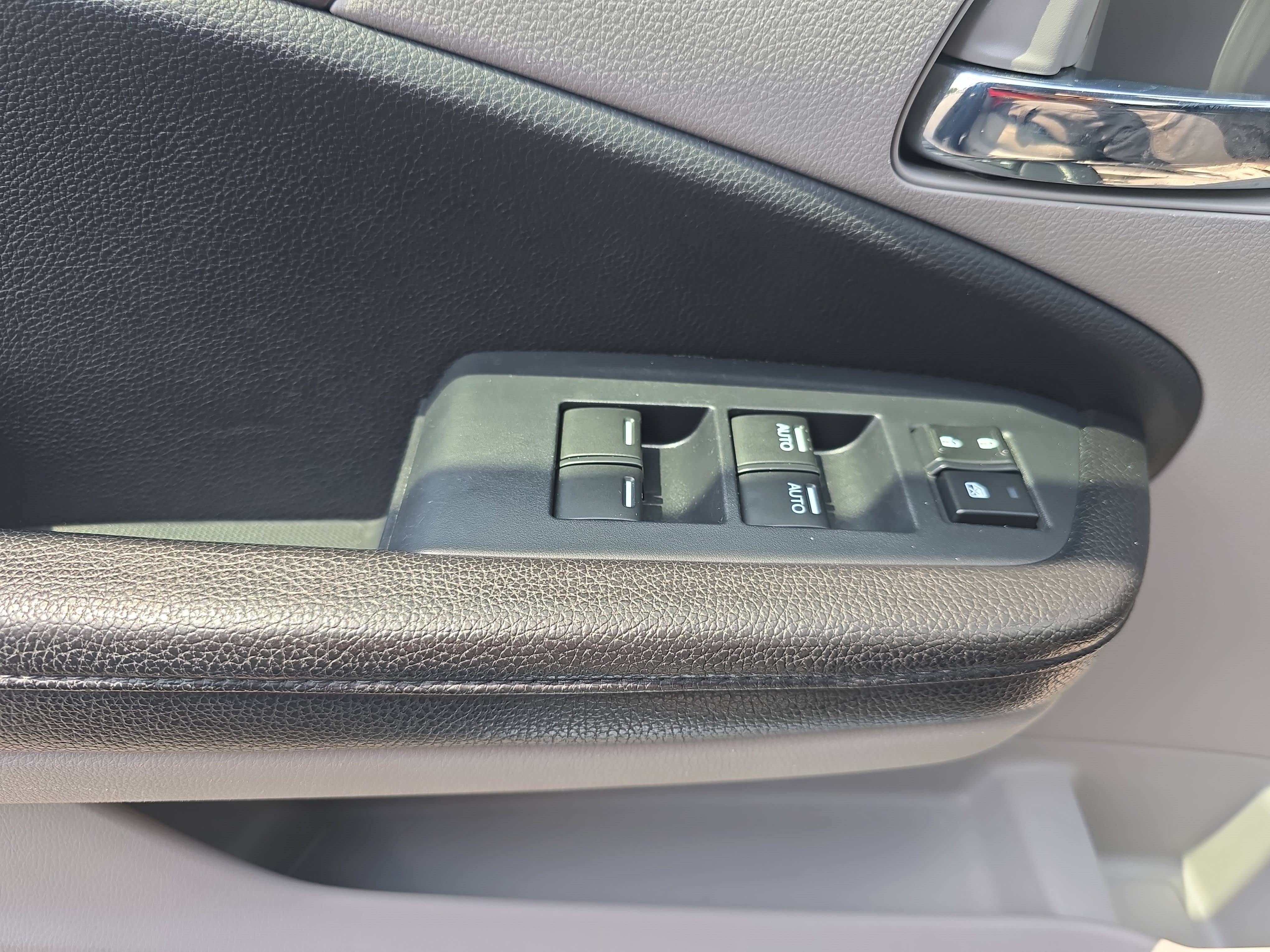 Used 2016 Honda Pilot EX image 28