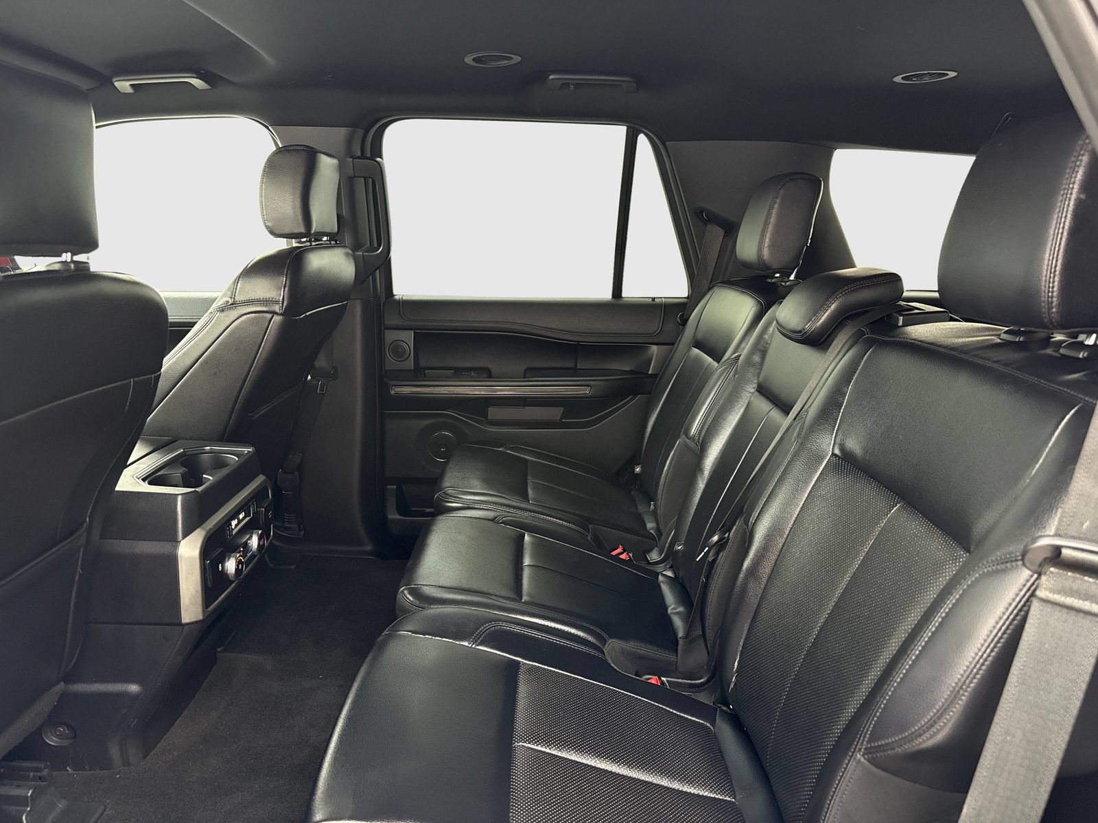 Used 2019 Ford Expedition XLT w/ Equipment Group 202A RWD image 38