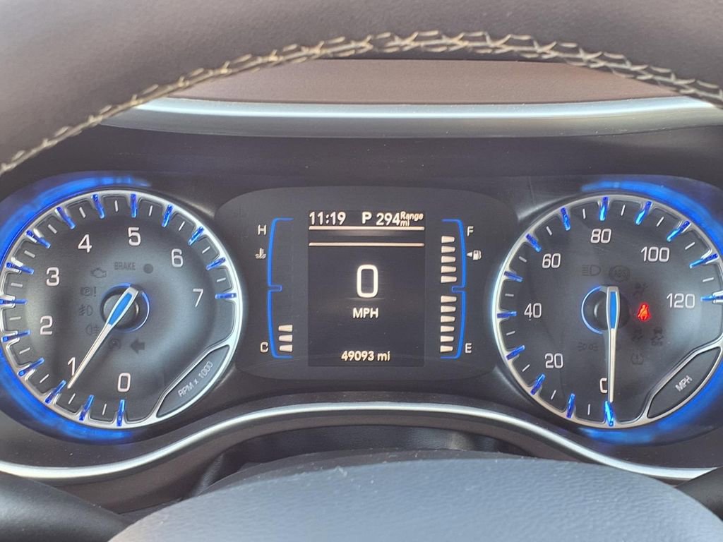 Used 2024 Chrysler Voyager LX image 25