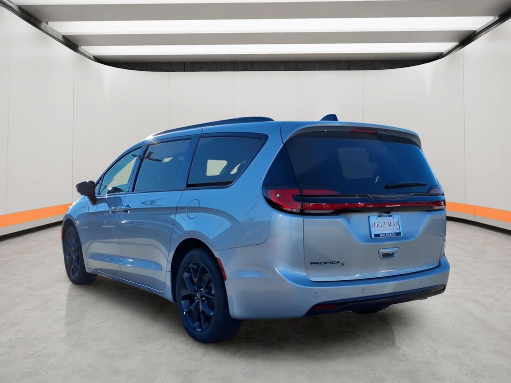 New 2026 Chrysler Pacifica Select w/ S Appearance Package FWD image 2