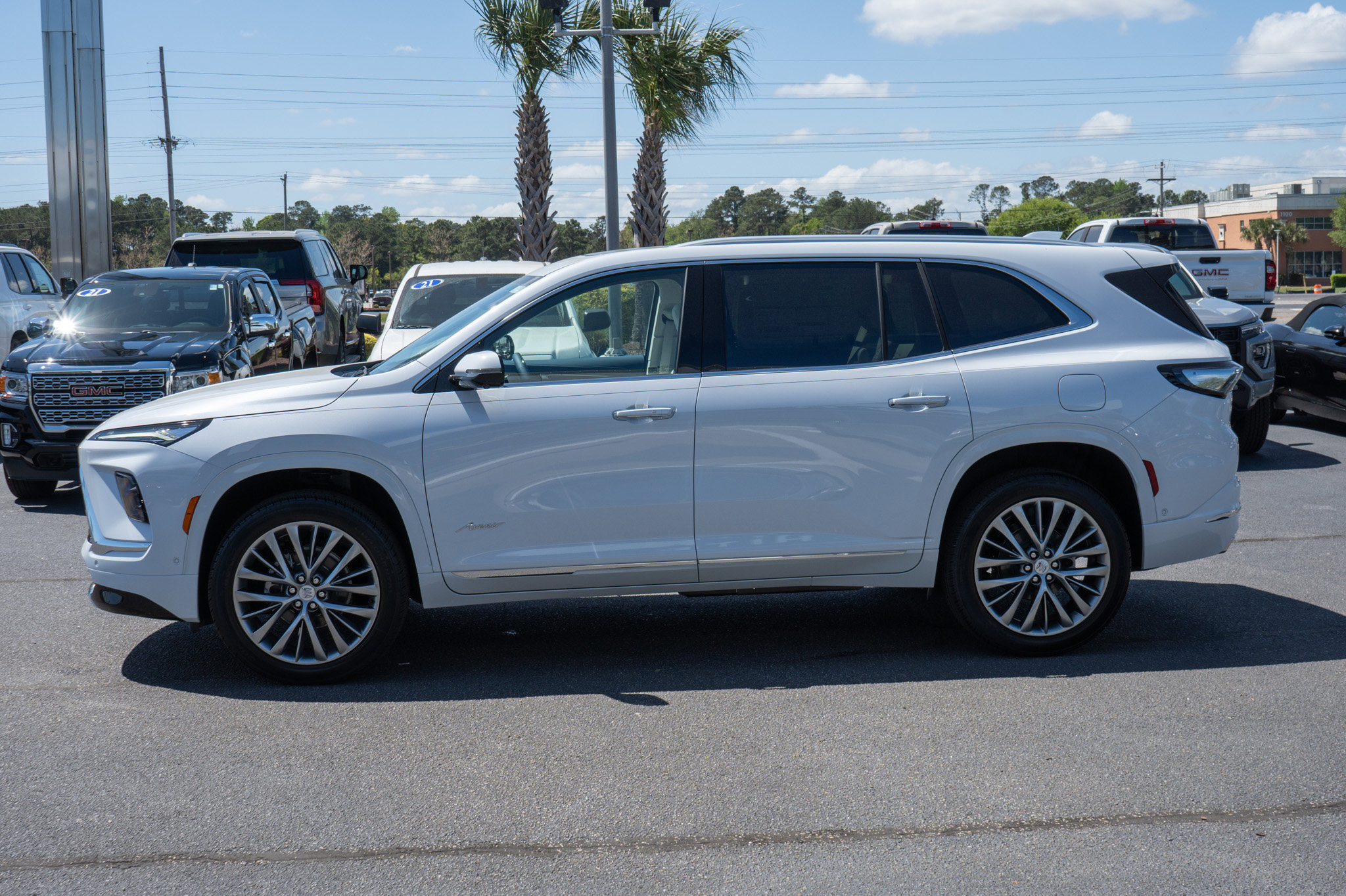 New 2026 Buick Enclave Avenir w/ Super Cruise Package image 6