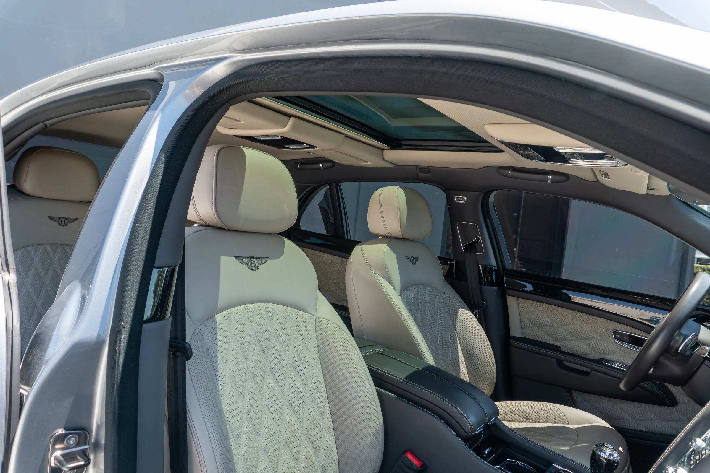 Used 2020 Bentley Mulsanne RWD image 13