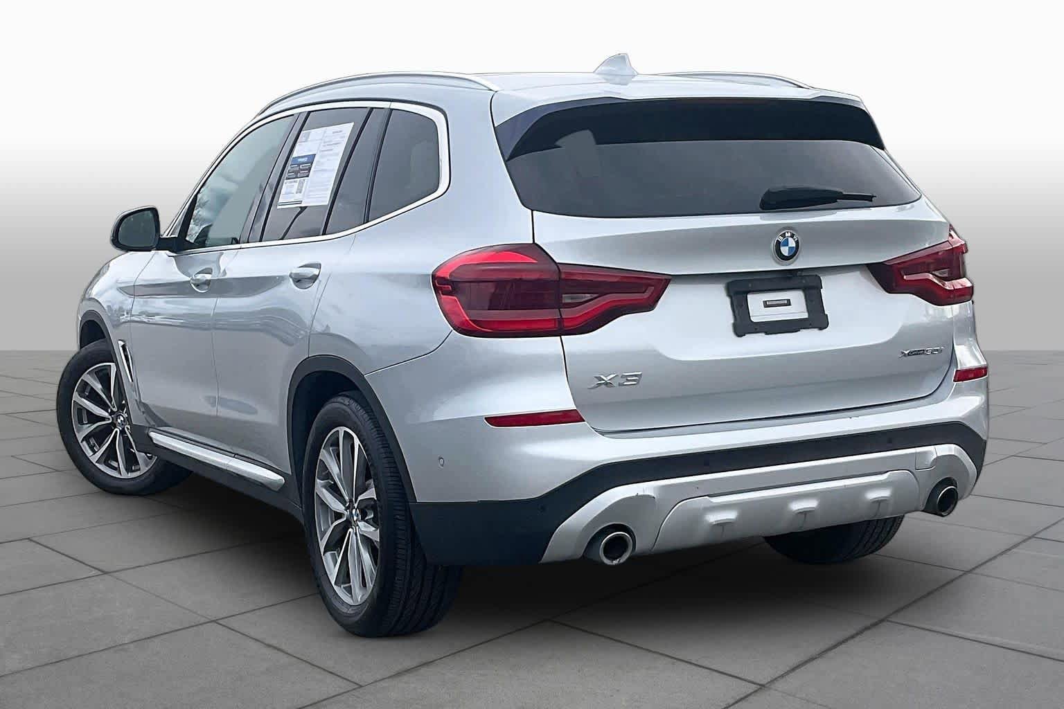 Used 2018 BMW X3 xDrive30i w/ Executive Package AWD/4WD image 11