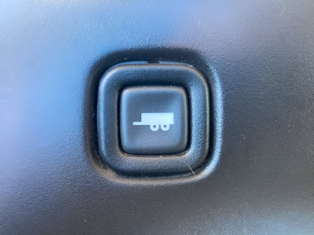 Used 2014 Chevrolet Express 3500 RWD image 23