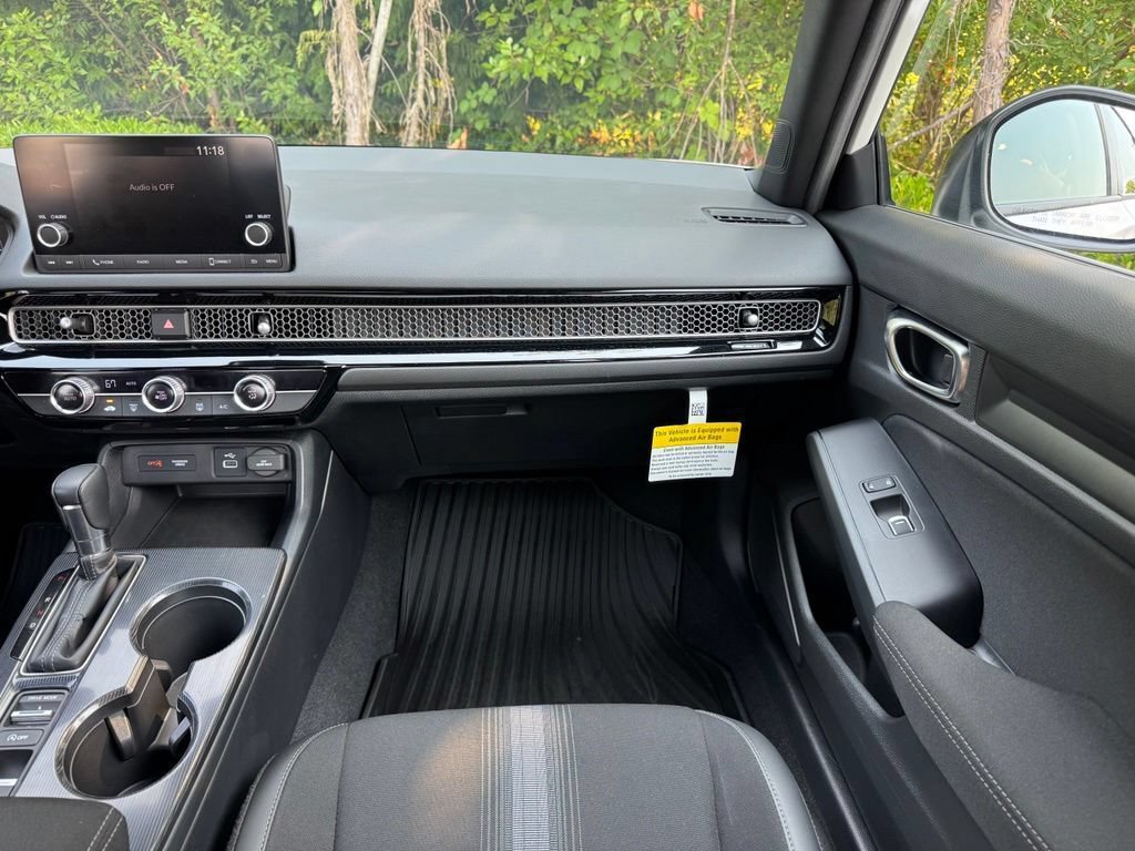 Used 2023 Honda Civic Sport image 25