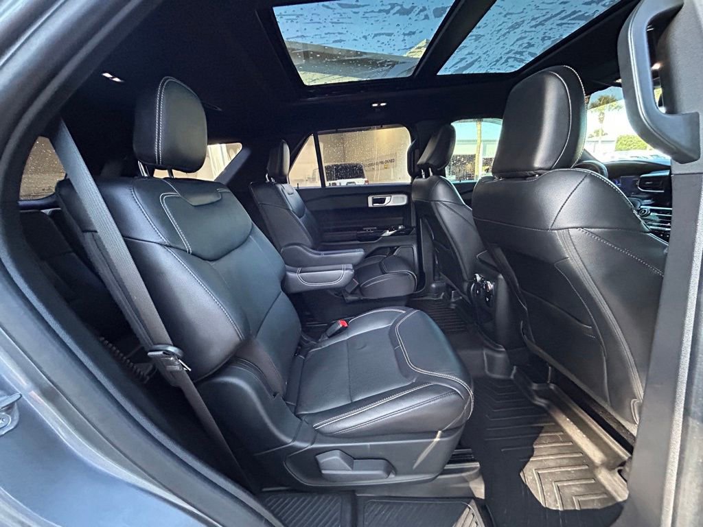 Used 2021 Ford Explorer ST w/ Equipment Group 401A AWD/4WD image 30