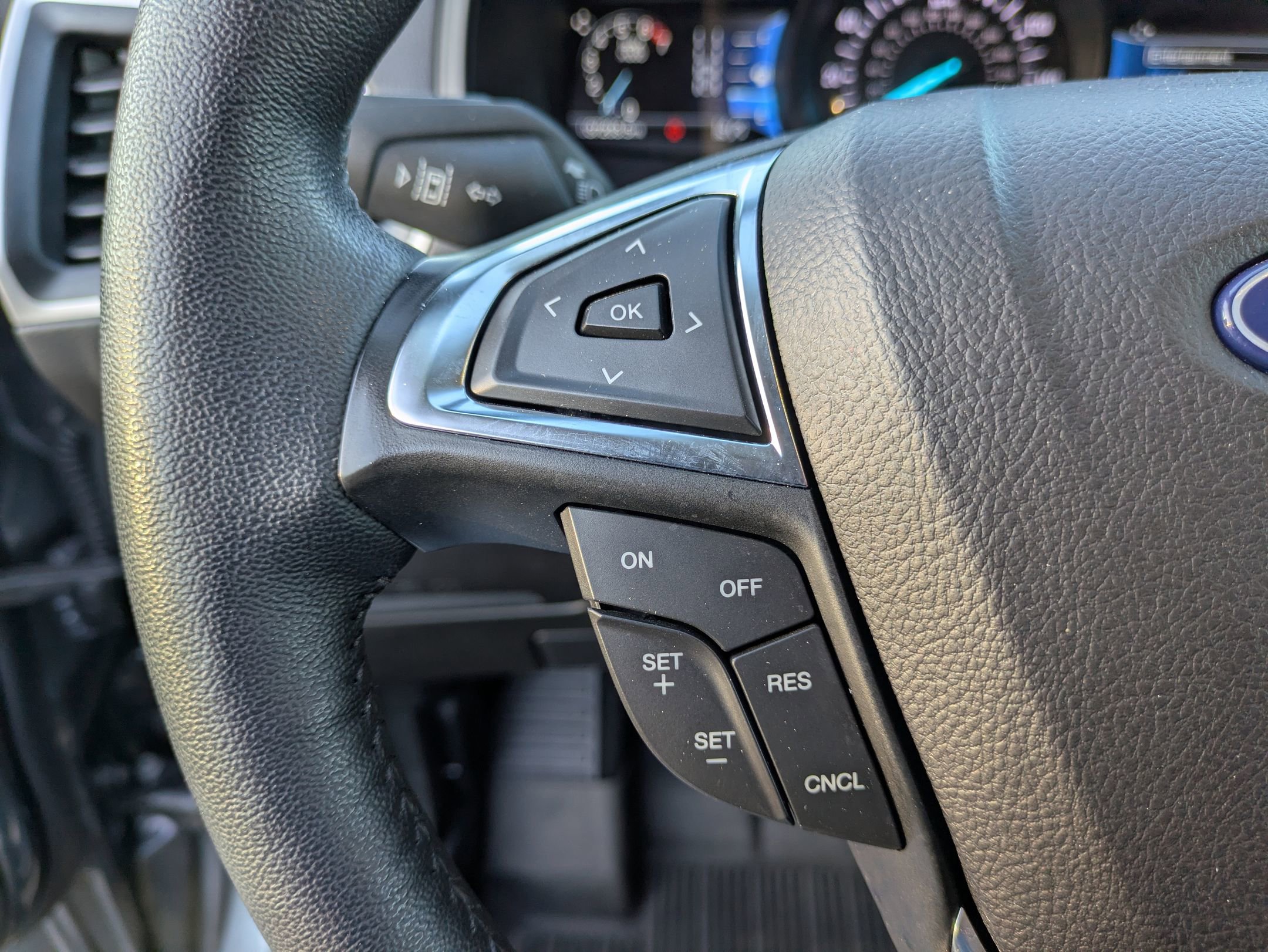 Certified 2024 Ford Edge SEL w/ Convenience Package AWD/4WD image 18