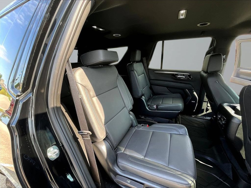 Used 2025 Chevrolet Tahoe Z71 w/ Comfort Package AWD/4WD image 27