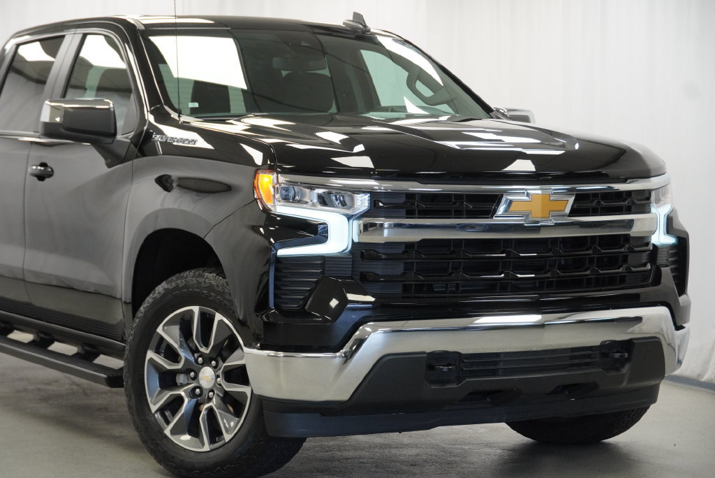 Certified 2024 Chevrolet Silverado 1500 LT AWD/4WD image 8