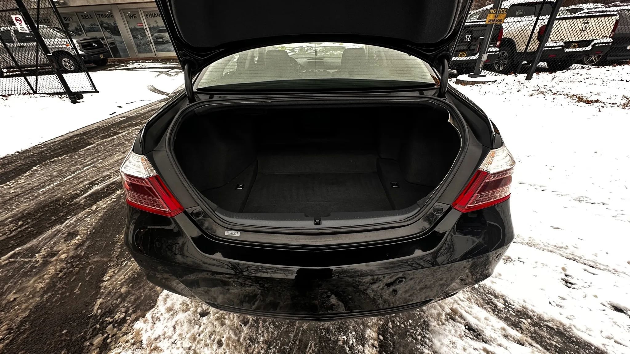 Used 2011 Acura RL image 9