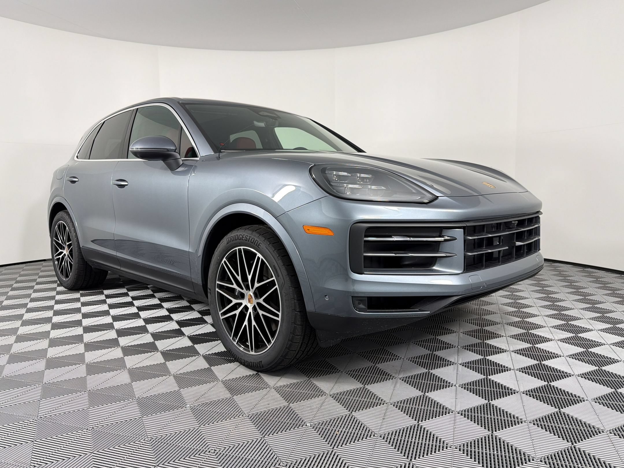 Certified 2026 Porsche Cayenne AWD/4WD image 12