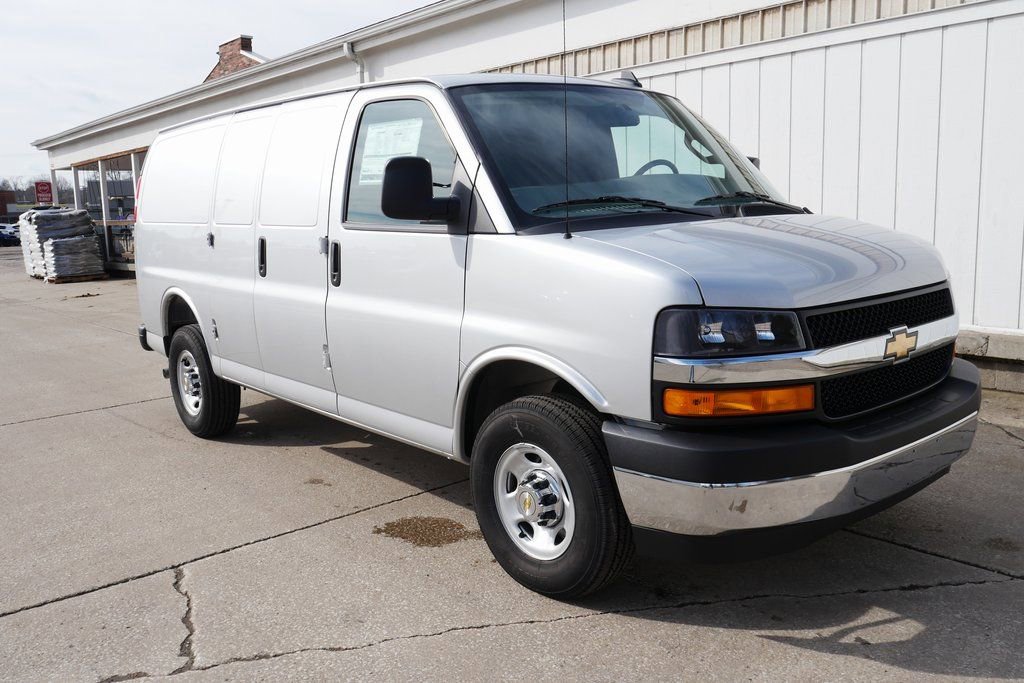 New 2025 Chevrolet Express 2500 w/ Enhanced Convenience Package image 2