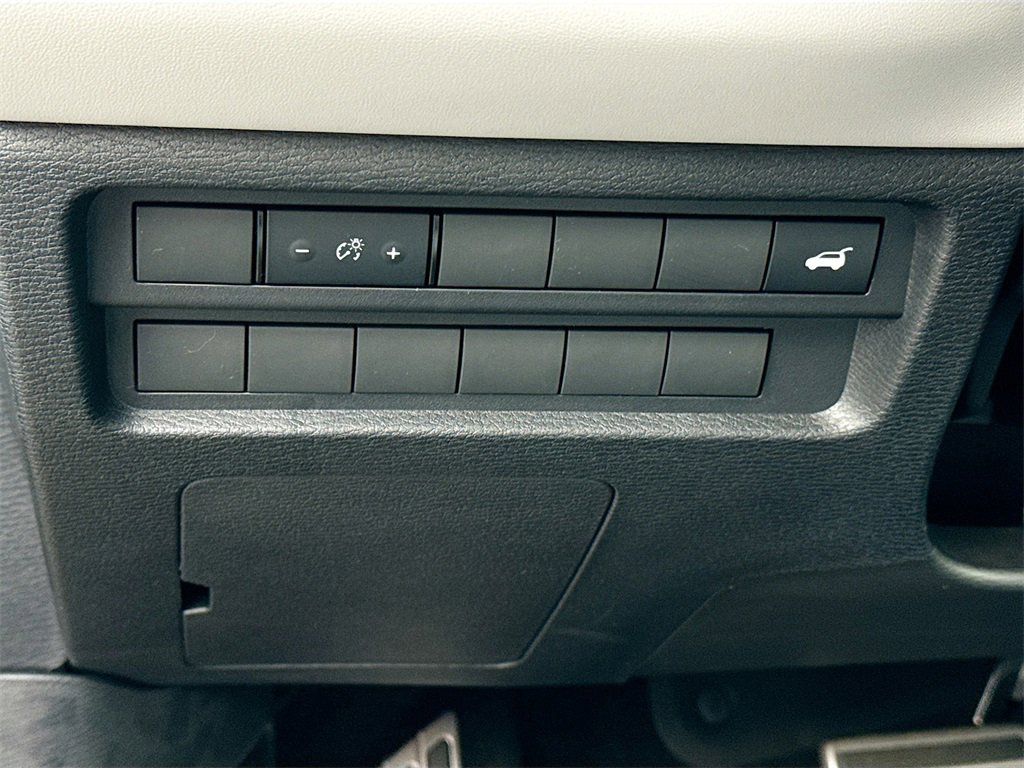 New 2025 Mitsubishi Outlander SEL image 10