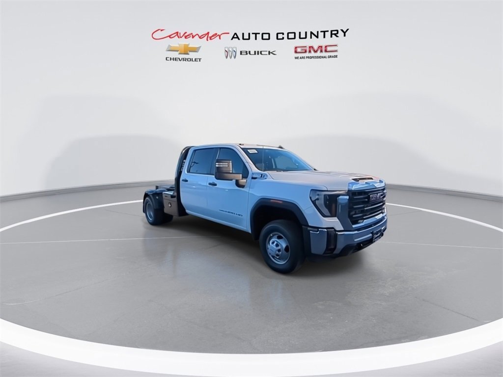 New 2025 GMC Sierra 3500 Pro w/ Convenience Package image 2