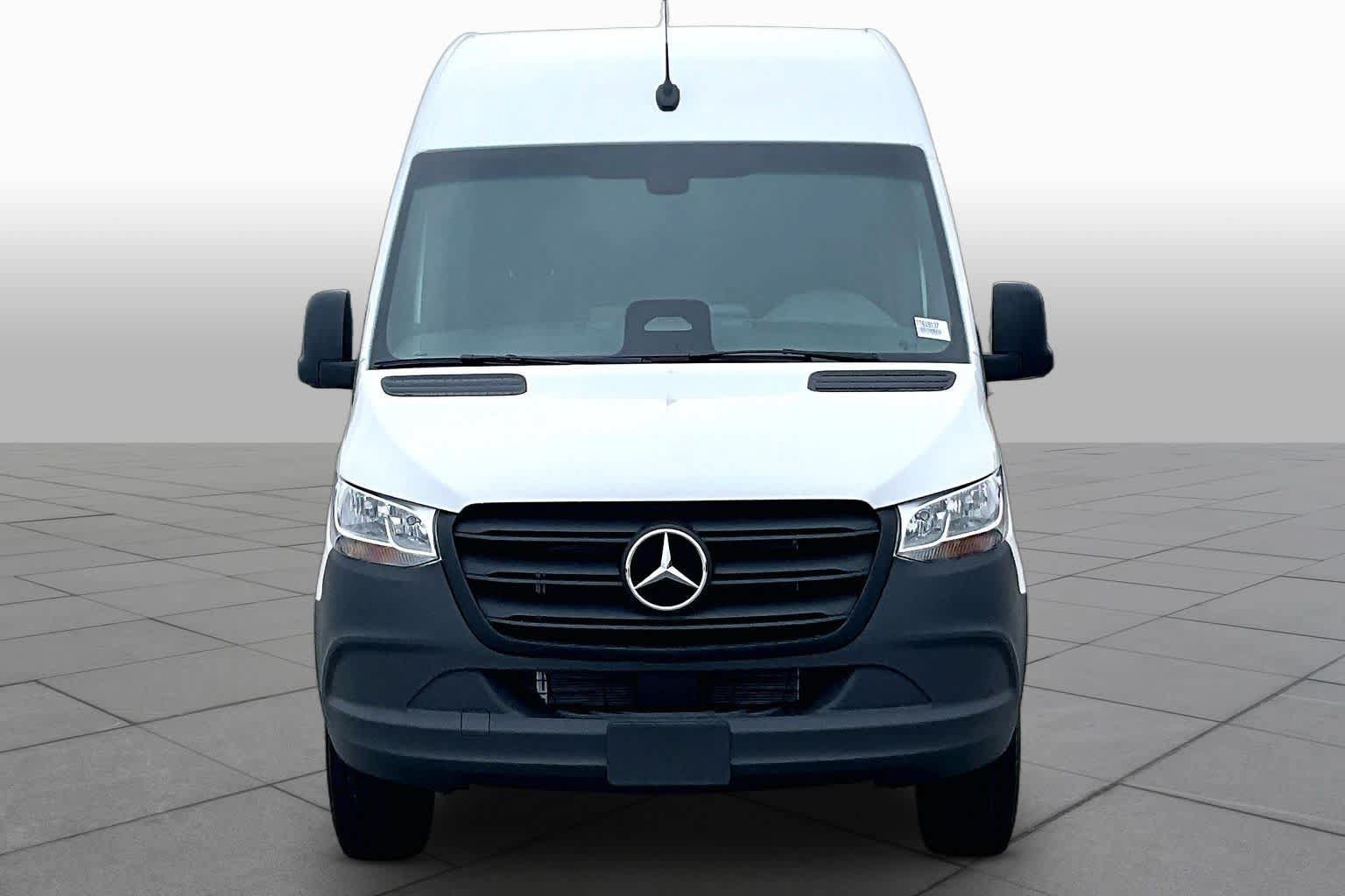 New 2026 Mercedes-Benz Sprinter 2500 image 3