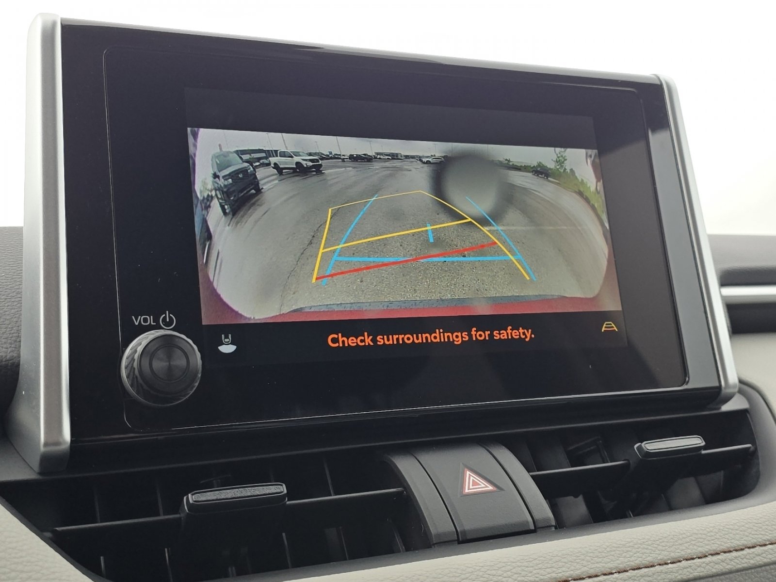 Used 2023 Toyota RAV4 XLE AWD/4WD image 6