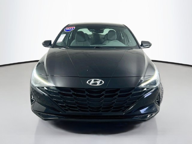 Used 2023 Hyundai Elantra SEL FWD image 3